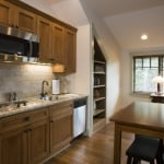 Black Mountain Craftsman apartment