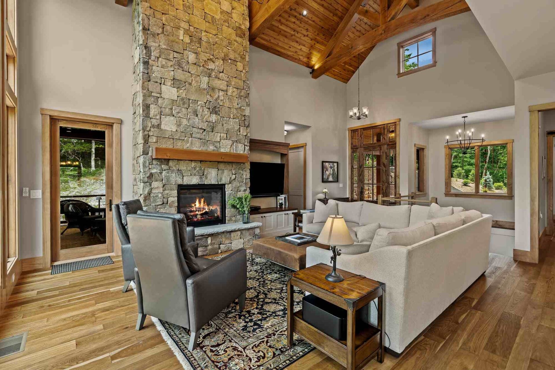 wandering-oaks-industrial-modern-custom-home-swannanoa-northcarolina