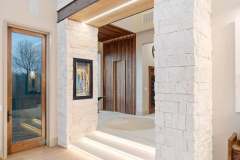 living-stone-–-stoneridge-haven-–-laurel-ridge-farms-–-waynesville-nc-–-custom-home-–-entryway-stone-arch-lit-steps-–-05