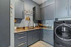 living-stone-–-stoneridge-haven-–-laurel-ridge-farms-–-waynesville-nc-–-custom-home-–-laundry-room-custom-gray-cabinetry-–-20