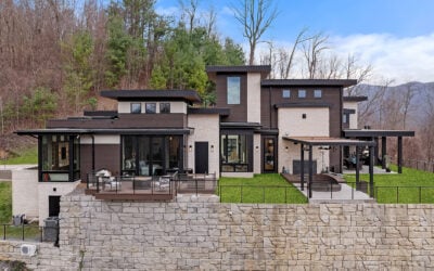 Does Cost Per Square Foot Include Outdoor Living Space?