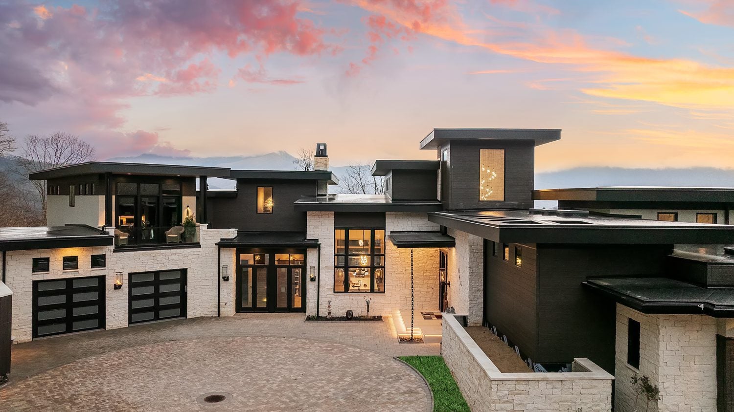 custom home in Asheville